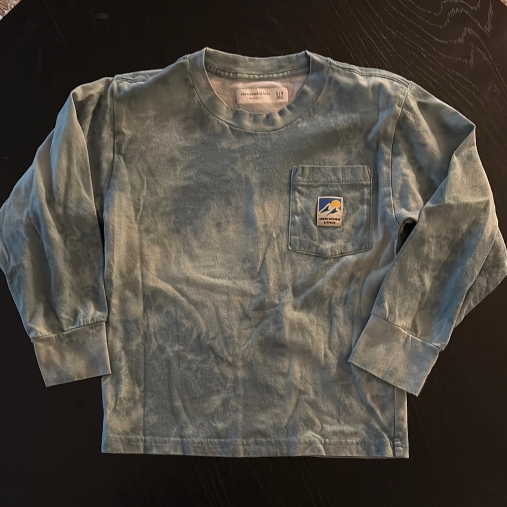Abercrombie & Fitch Blue Long Sleeve Tee